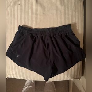 Lululemon Hotty Hot 2.5 Shorts
